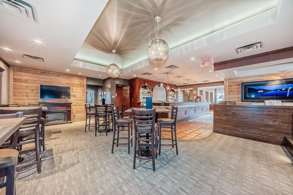 Jasper Inn And Suites 57/76