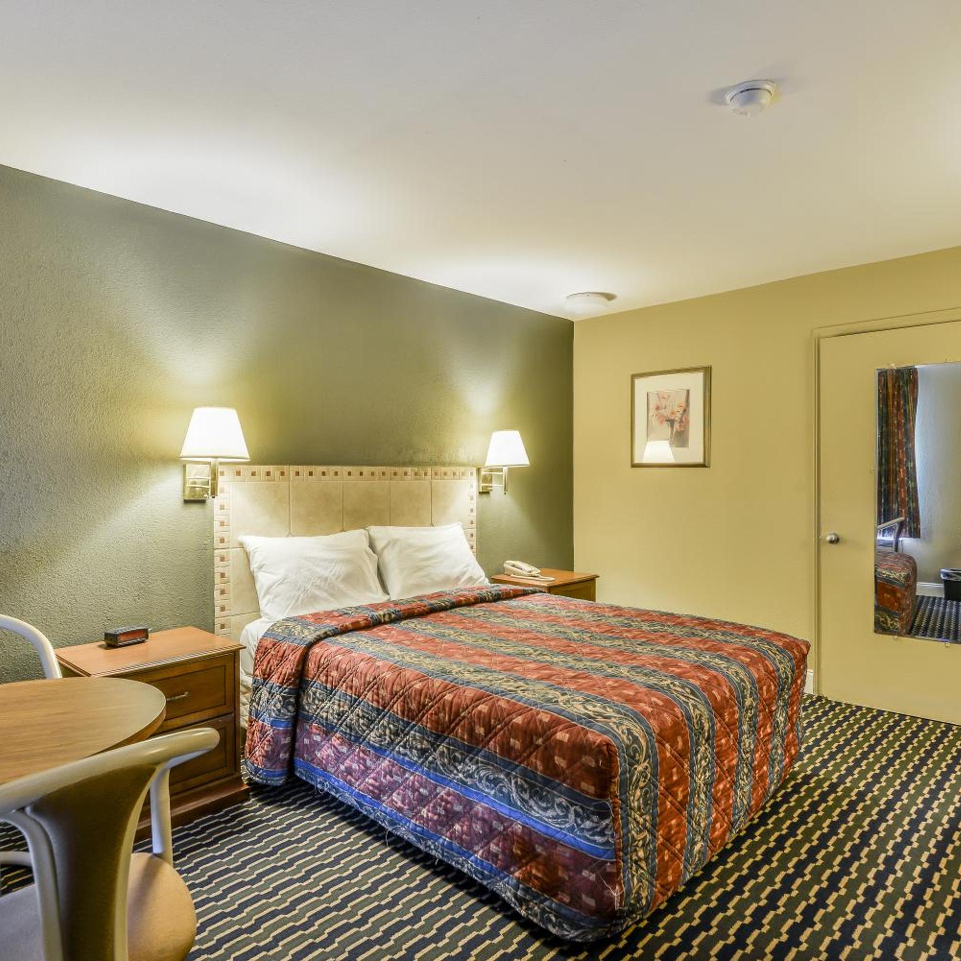 Wake Inn Hotel 9/20