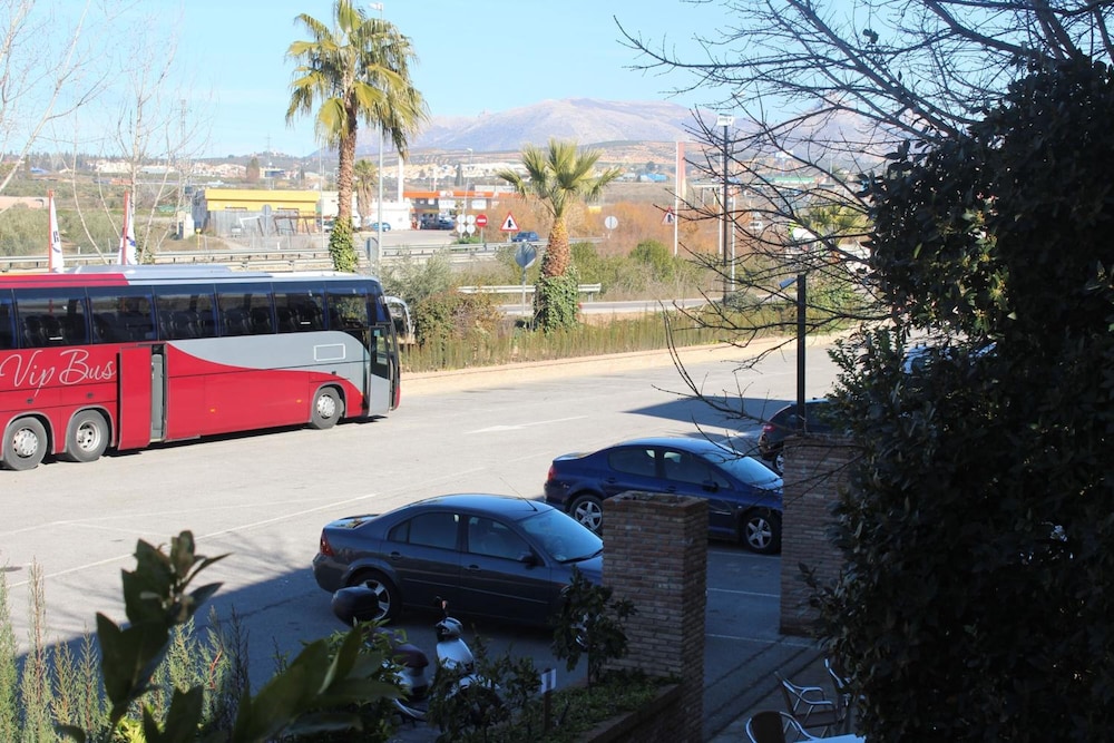 Hotel Reyes Ziries 56/63
