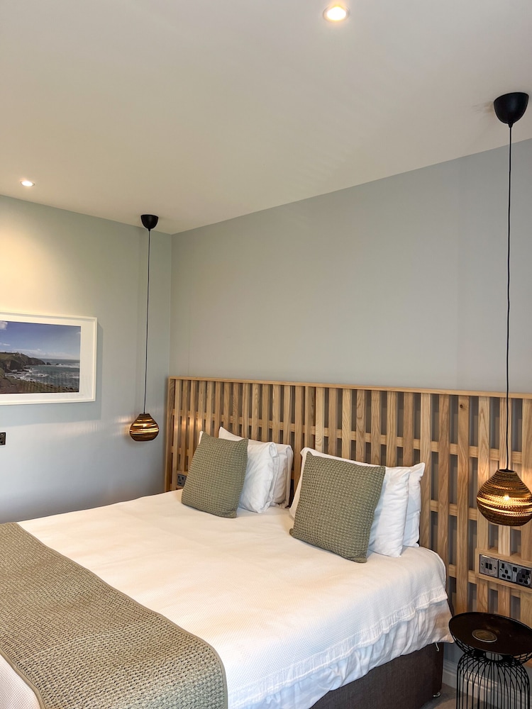 Housel Bay Hotel 14/62