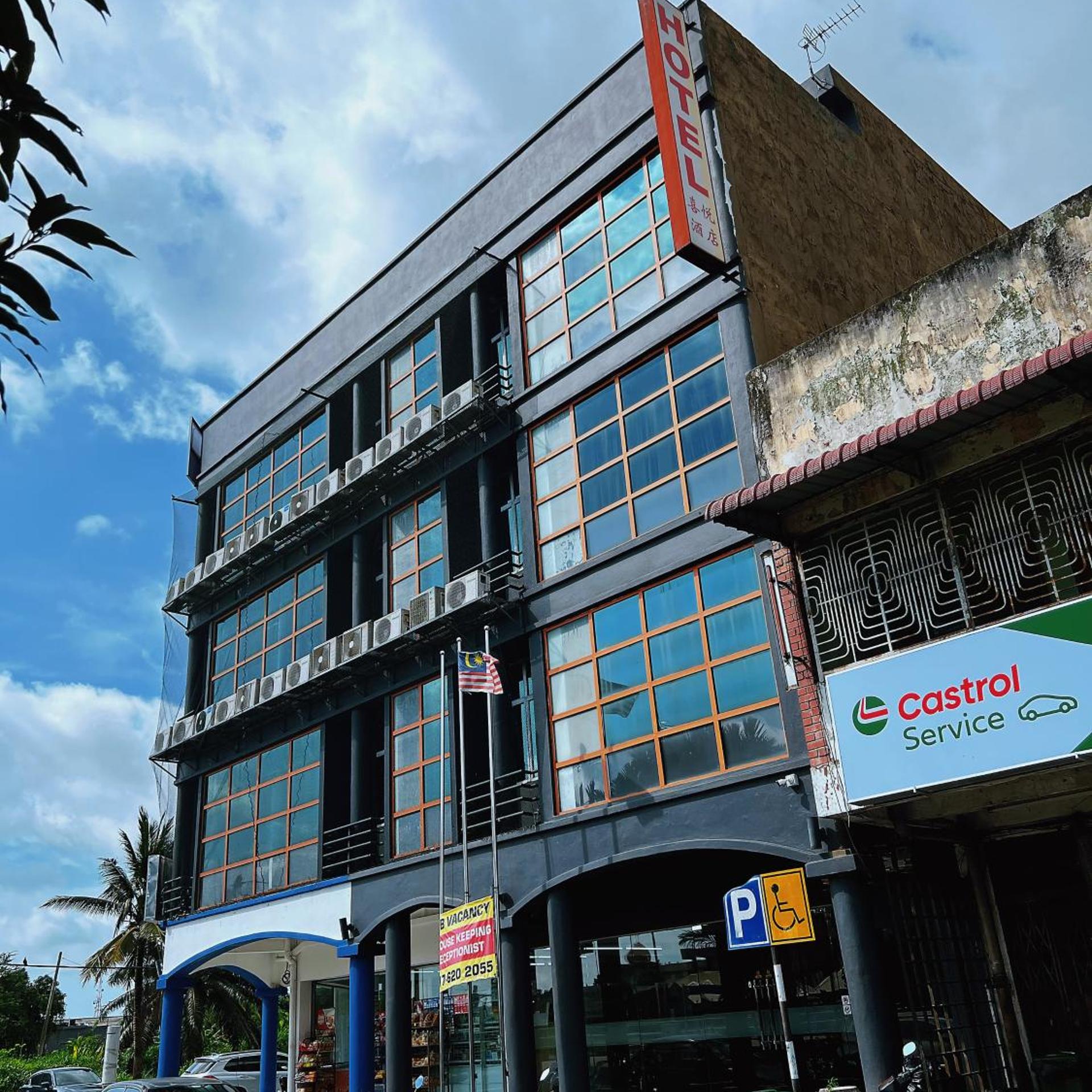 Hotel Zamburger Taman Kapar 2/26