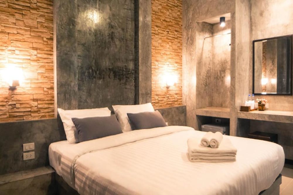 Ritsurin Boutique Hotel 32/38