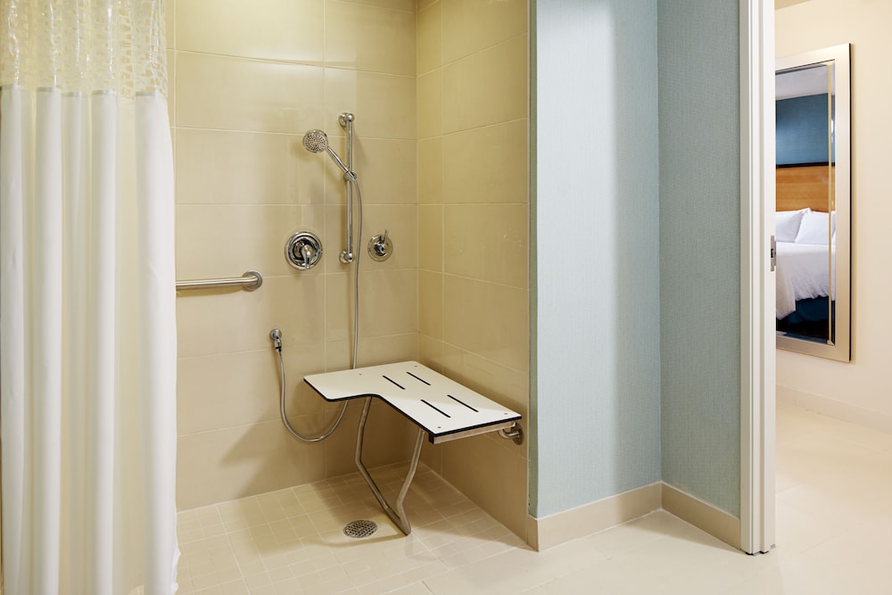 Hampton Inn San Diego/Mission Valley 16/52