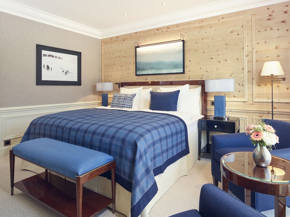 Kulm Hotel St Moritz 10/83