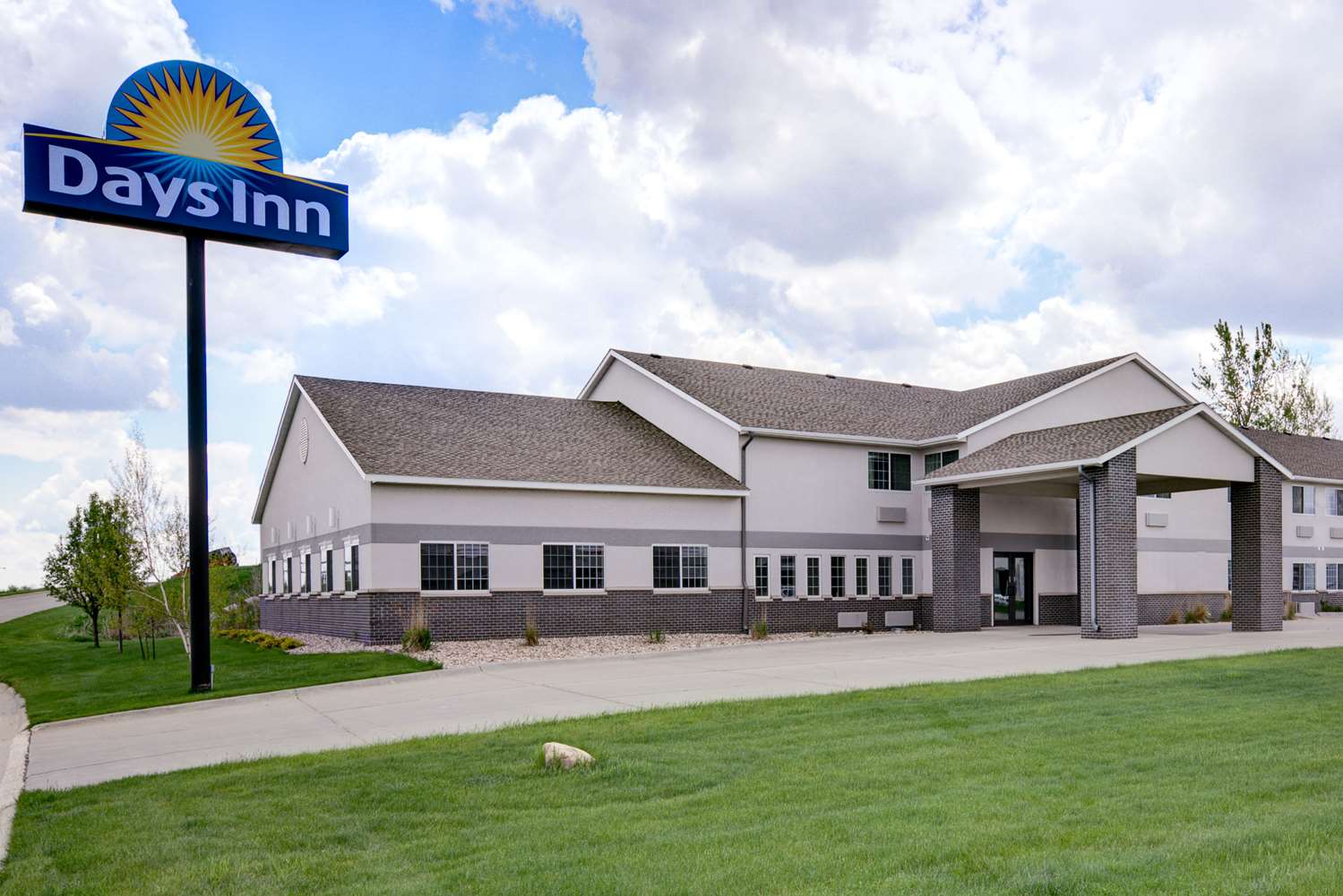 Days Inn by Wyndham Carroll 16/19