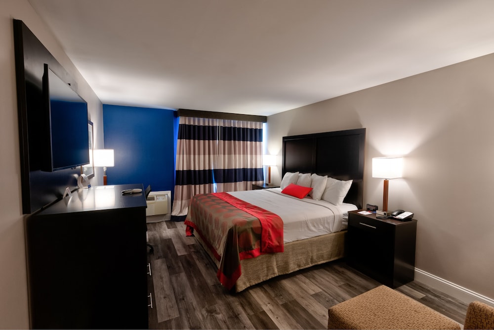 Ramada by Wyndham Vineland Millville Area 12/32