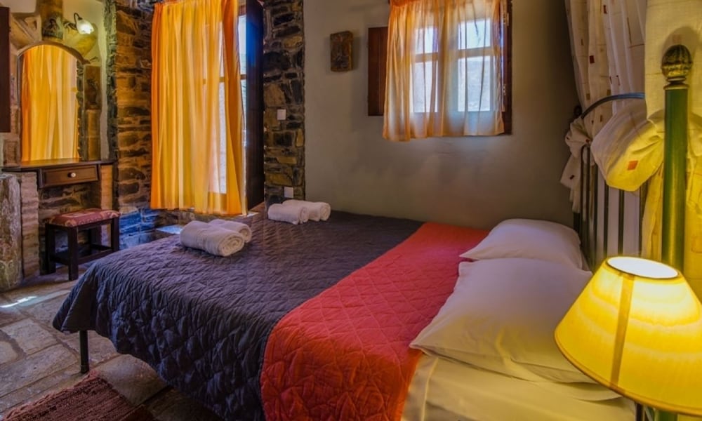 Psamathous Guest House 8/34