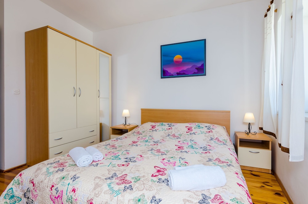 ORKA APARTMENTS 17/75
