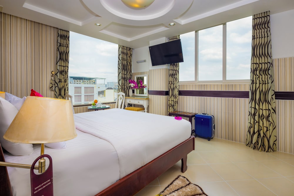 Hoang Thanh Thuy Hotel 2 24/50