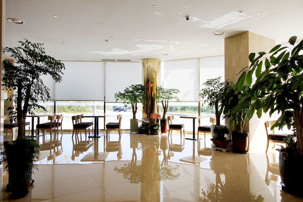 Royal Prime Hotel 32/50