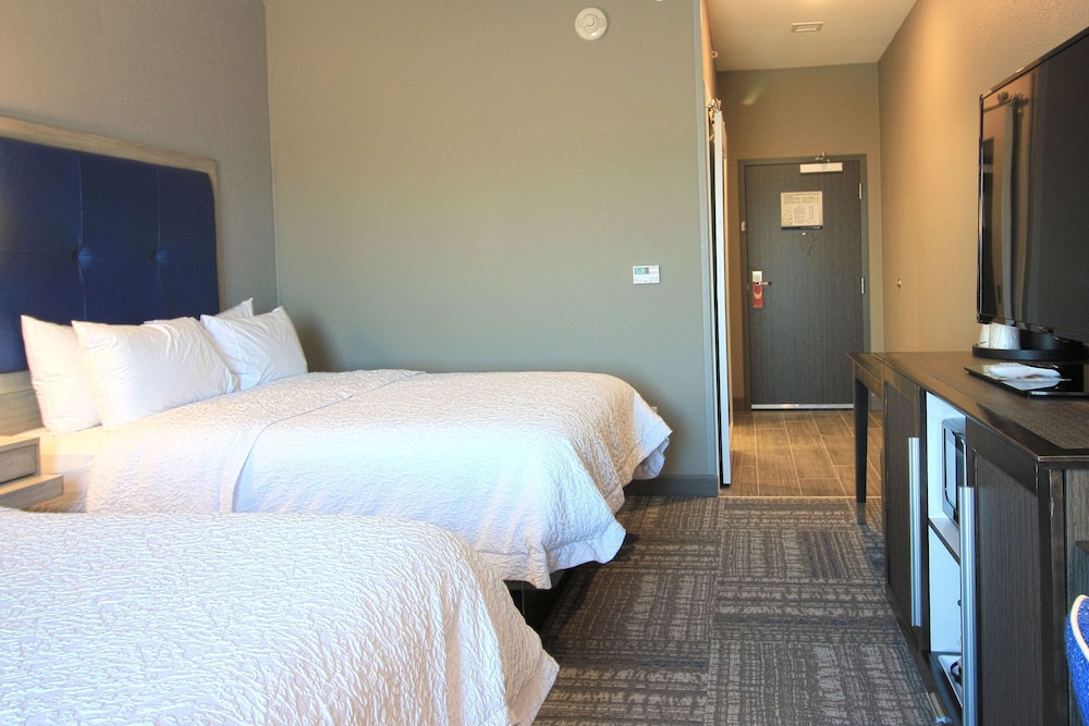 Hampton Inn West Plains Mo 15/43