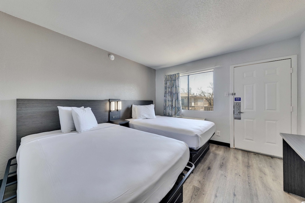 Motel6 Austin, TX - Airport - South 35/58