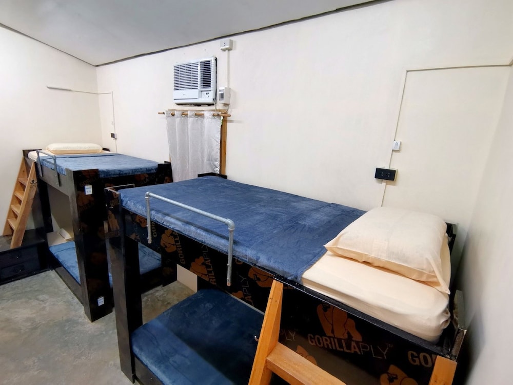 Big Paul Hostel - Adults Only 20/50