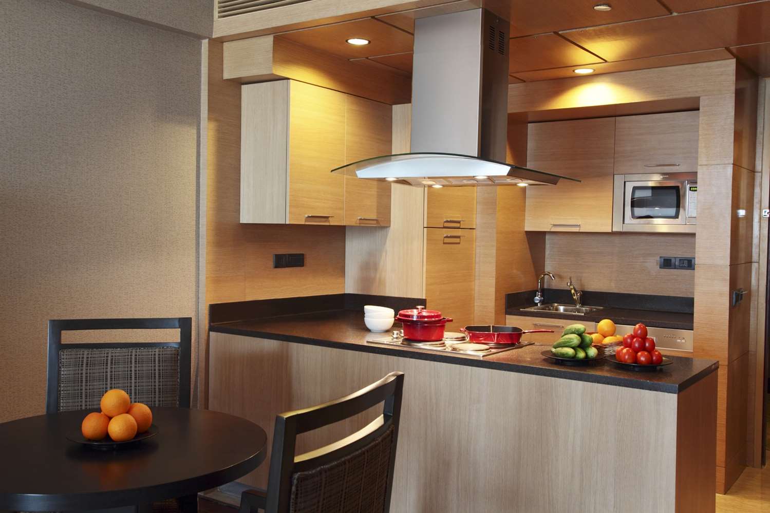 The Leela Ambience Gurugram Hotel And Residences 70/80