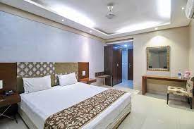 HOTEL BLUE LAGOON 6/12