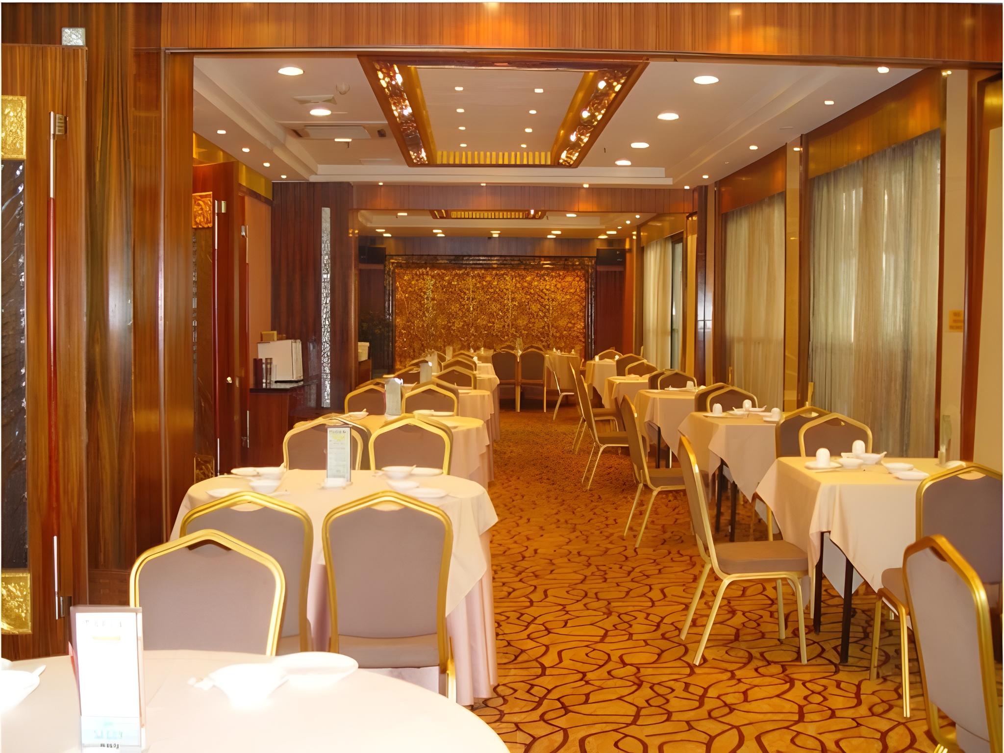 Shenzhen Lotus Hotel 40/51
