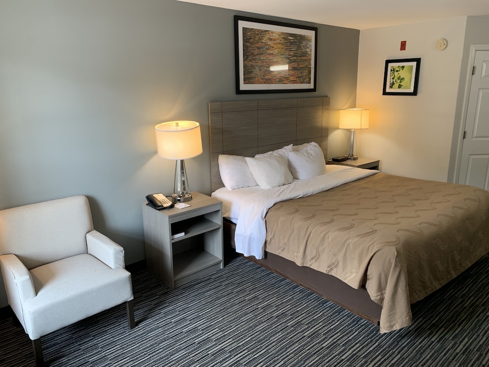 Quality Inn Gallatin-Nashville Metro 18/33