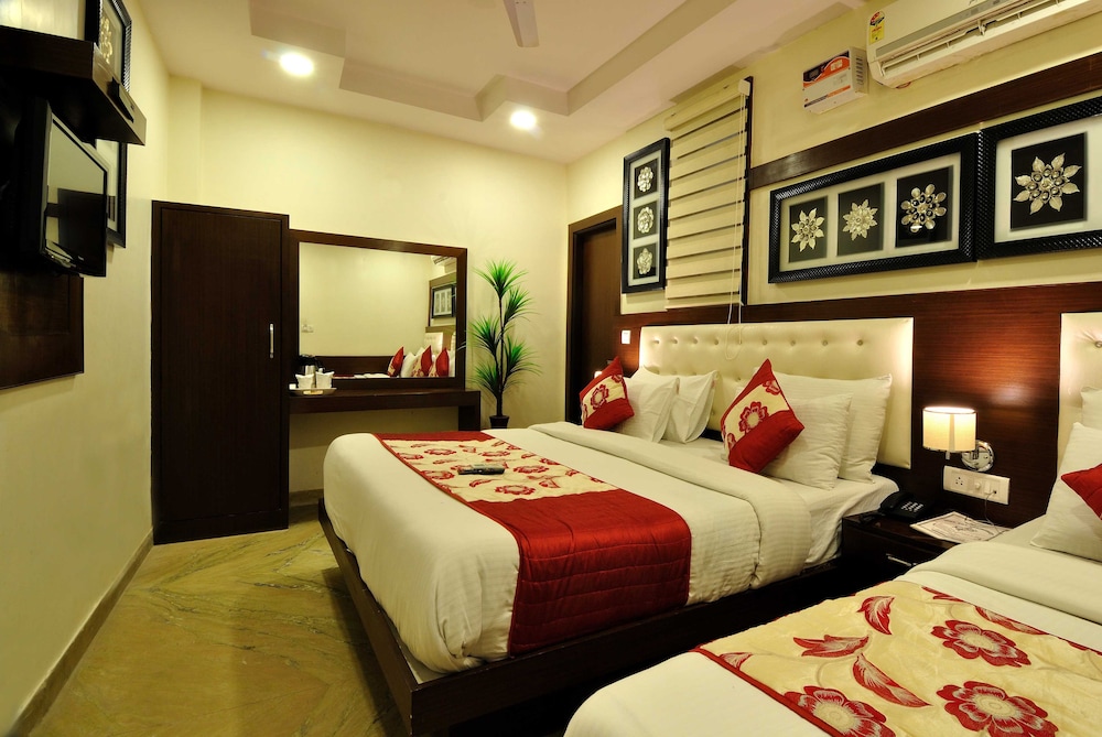 Hotel Nirmal Mahal 34/66