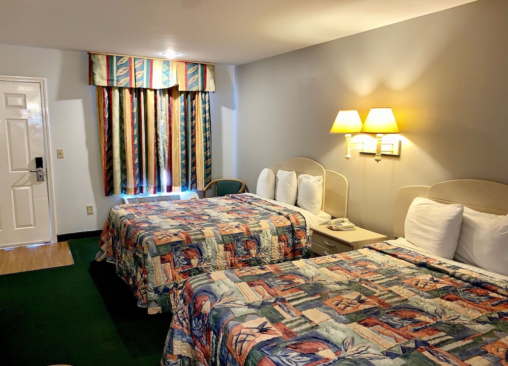Key West Inn Childersburg 17/40