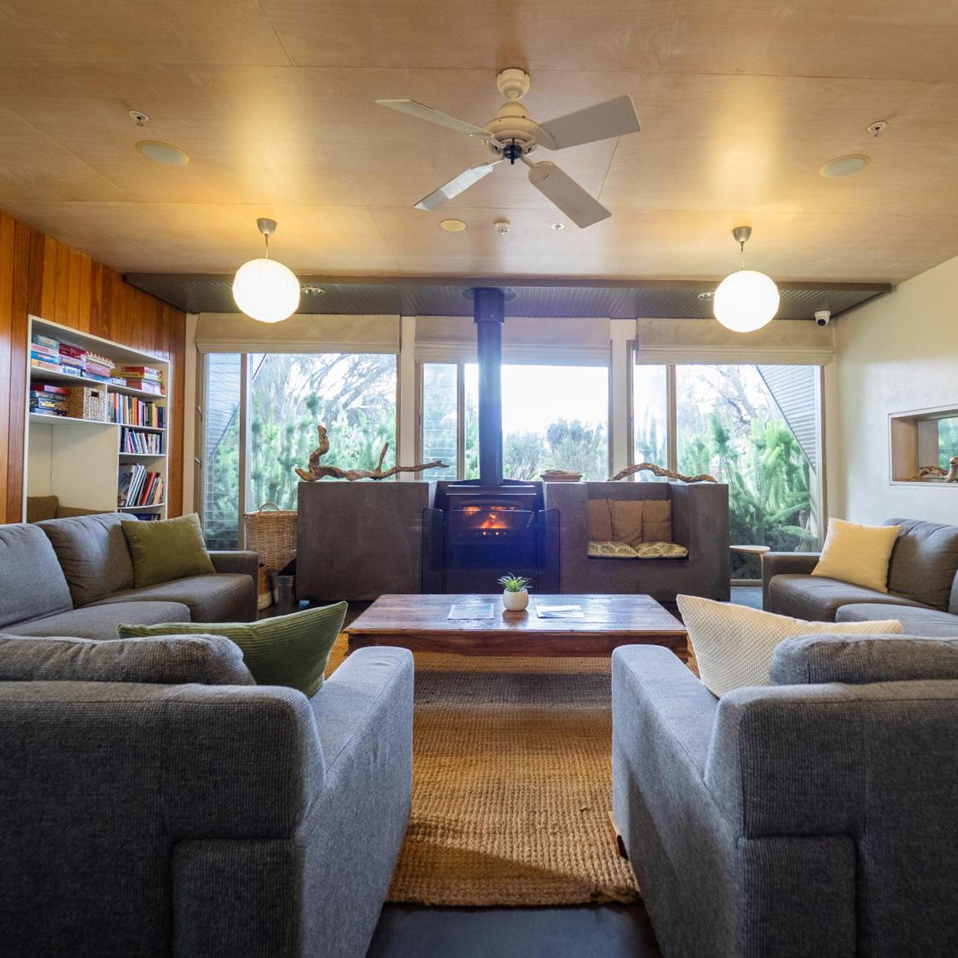 YHA Apollo Bay Eco 36/59