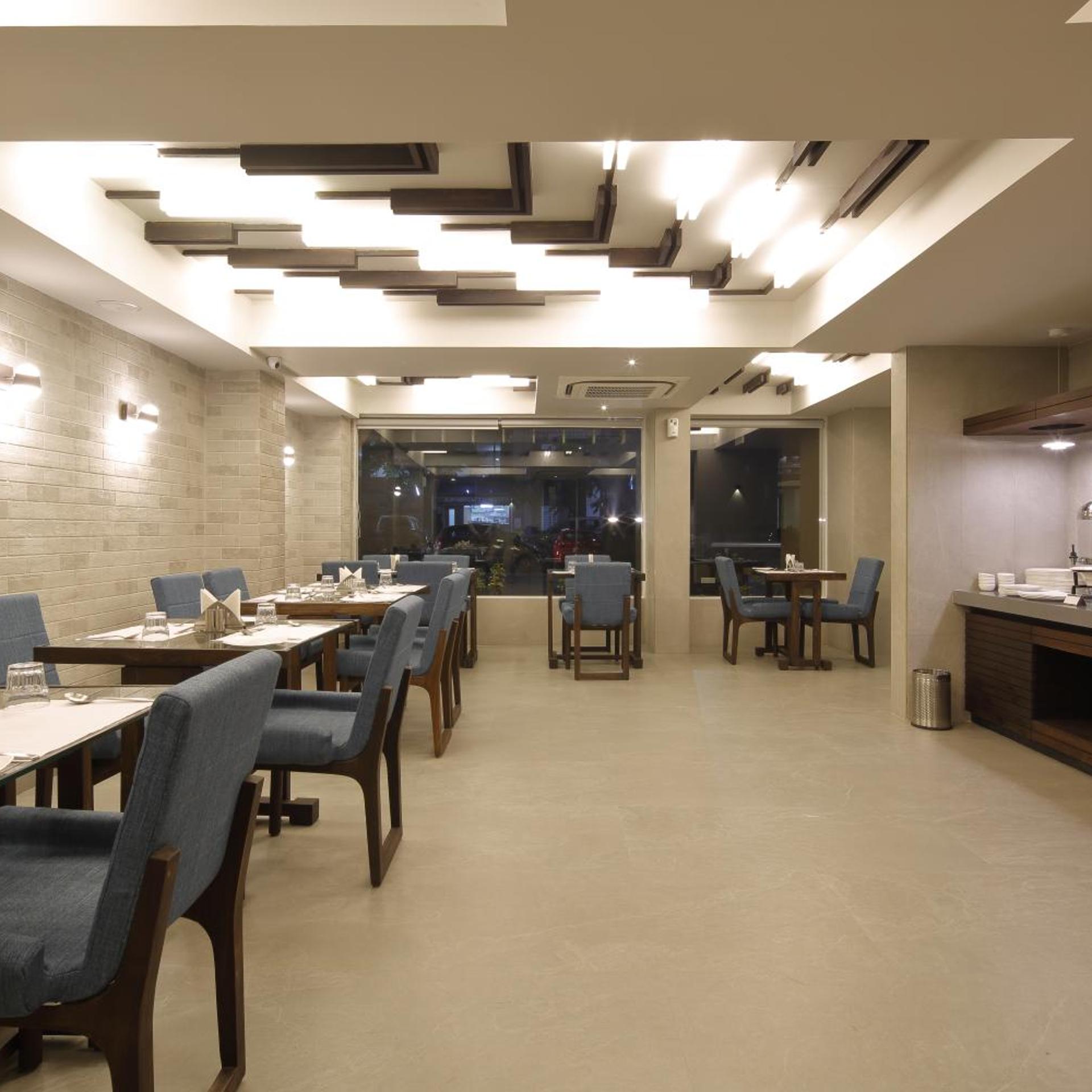 Hotel Carrefour 42/52