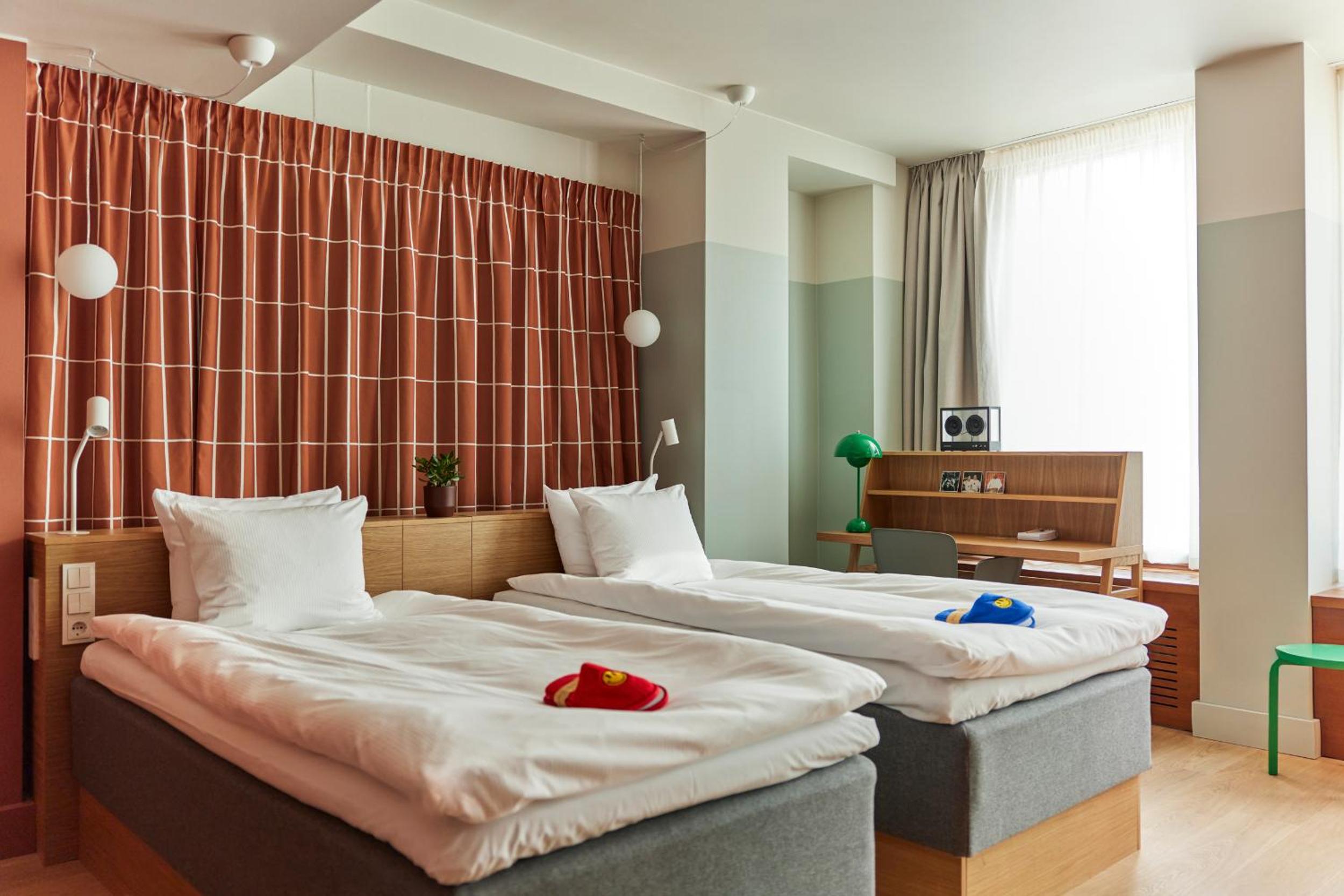 Smart, Single Bed