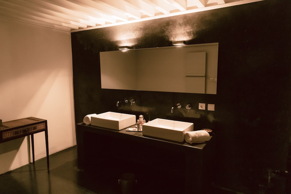 DELUXE, SUITE, GROUND FLOOR