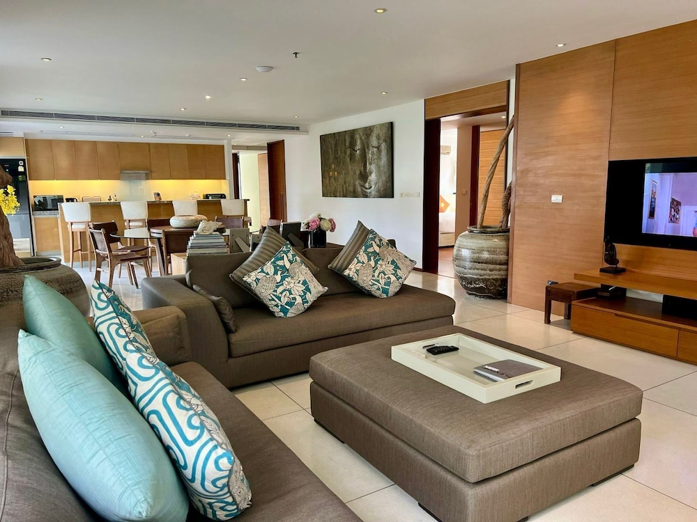 THE CHAVA RESORT 34/58