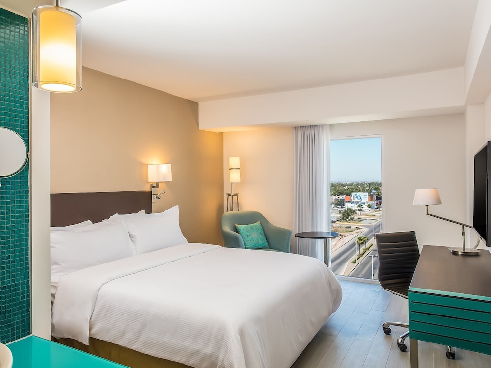 Fiesta Inn Guadalajara Aeropuerto 11/50