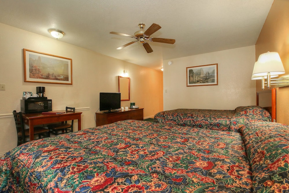 Majestic Mountain Inn 15/68