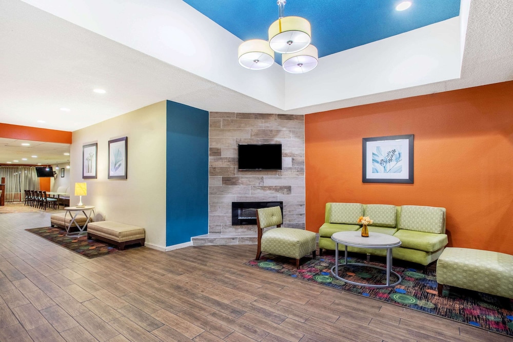 MainStay Suites Decatur River City 31/43