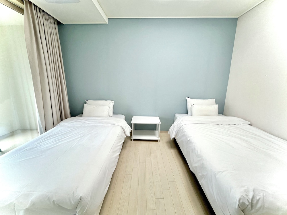 STANDARD, SINGLE, TWIN BEDS