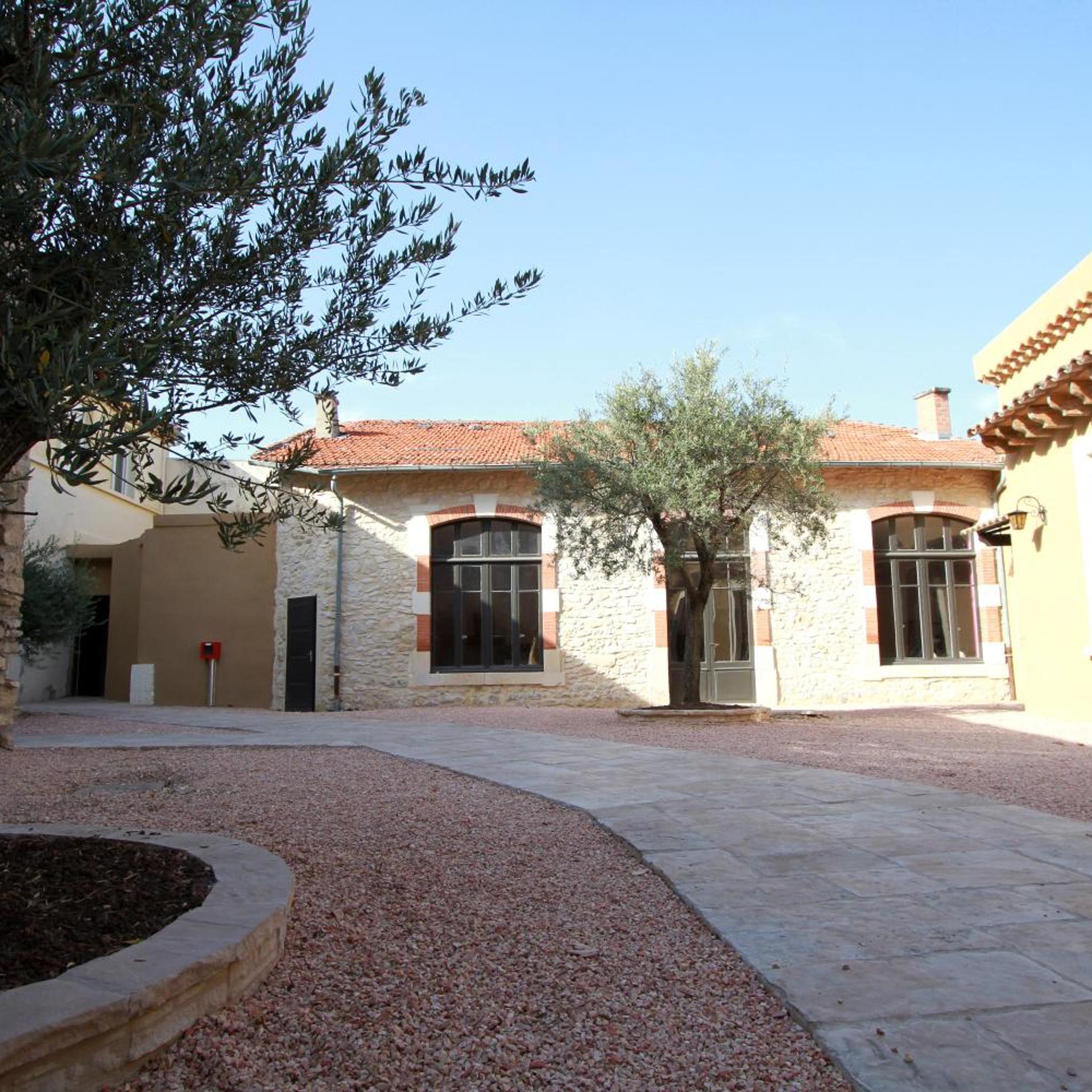 HOTEL LE CLOS DES OLIVIERS 37/37