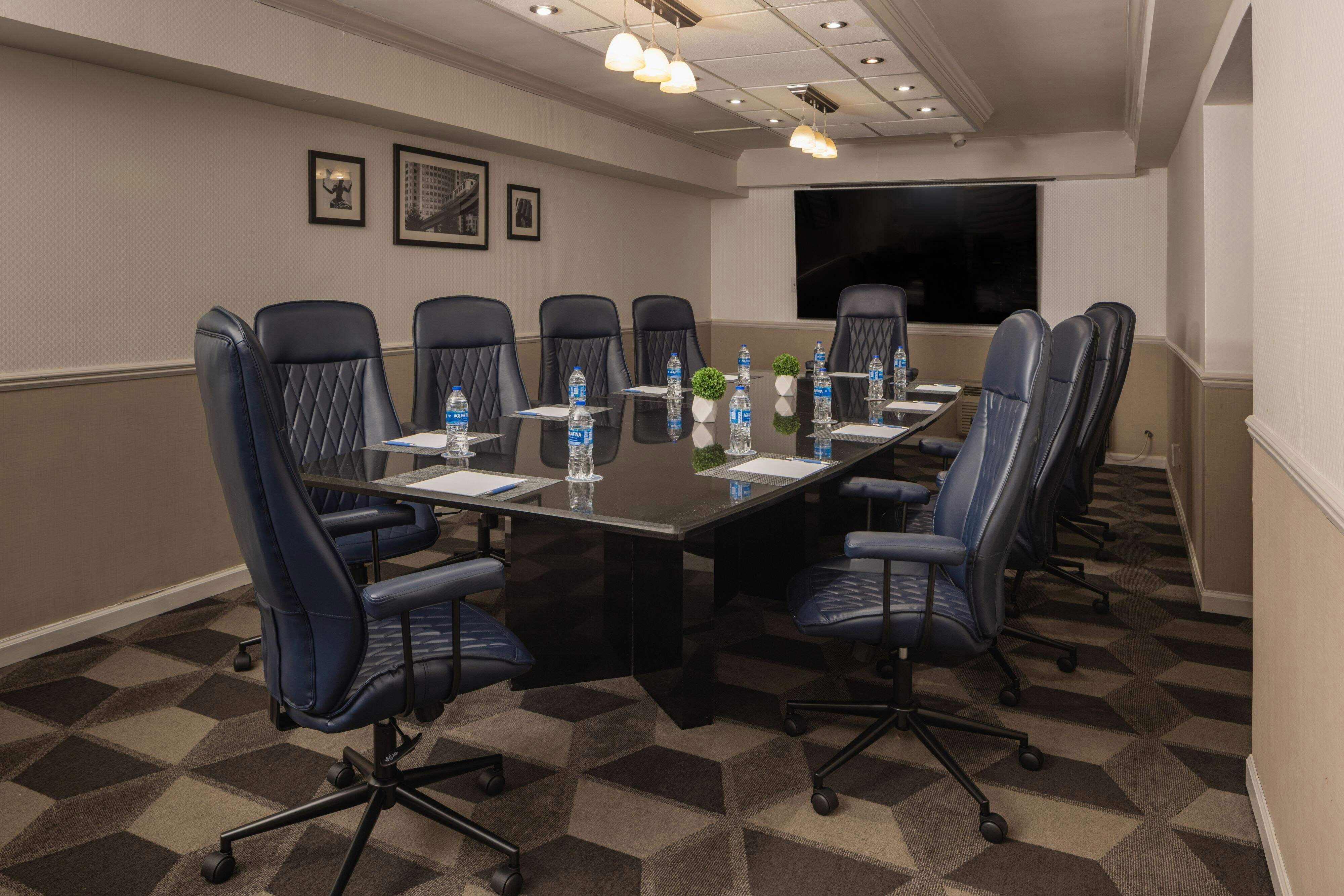 FOUR POINTS BY SHERATON DETROIT NOVI 53/63