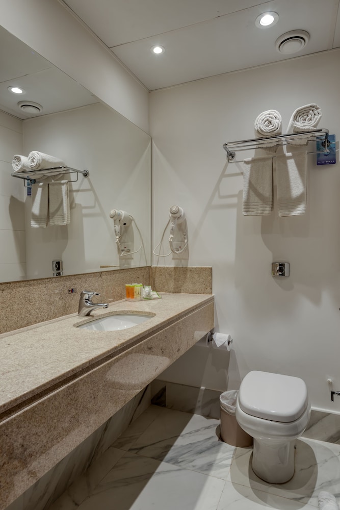 Comfort Suites Vitória 45/49