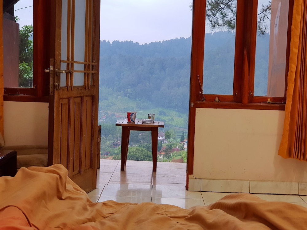 Ciwidey Jungle Villa 8/50
