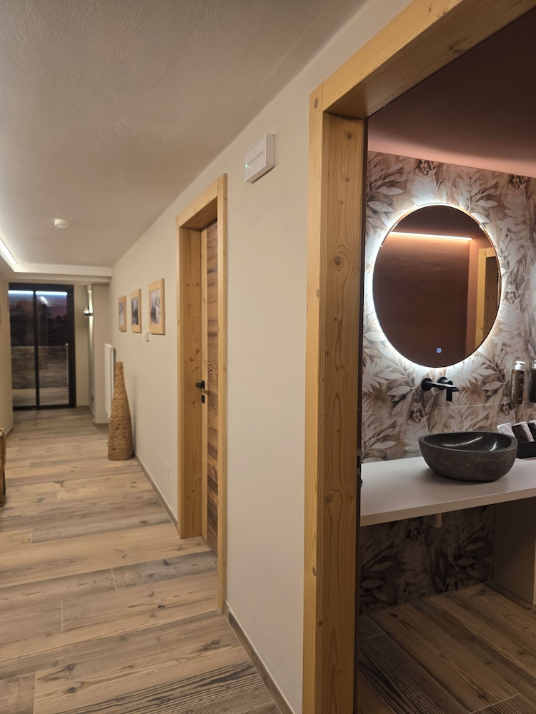 HOTEL AZOLA 26/50