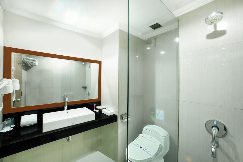 Grand Inna Tunjungan 26/27