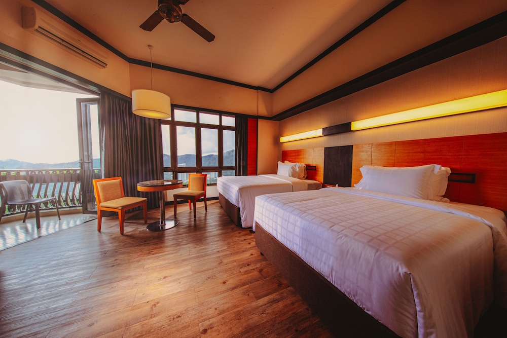 Resorts World Awana 8/33