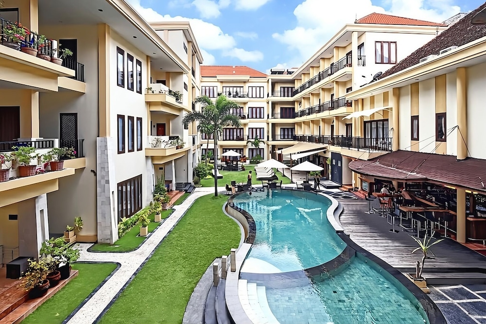 KUTA TOWNHOUSE APARTMENTS 44/47