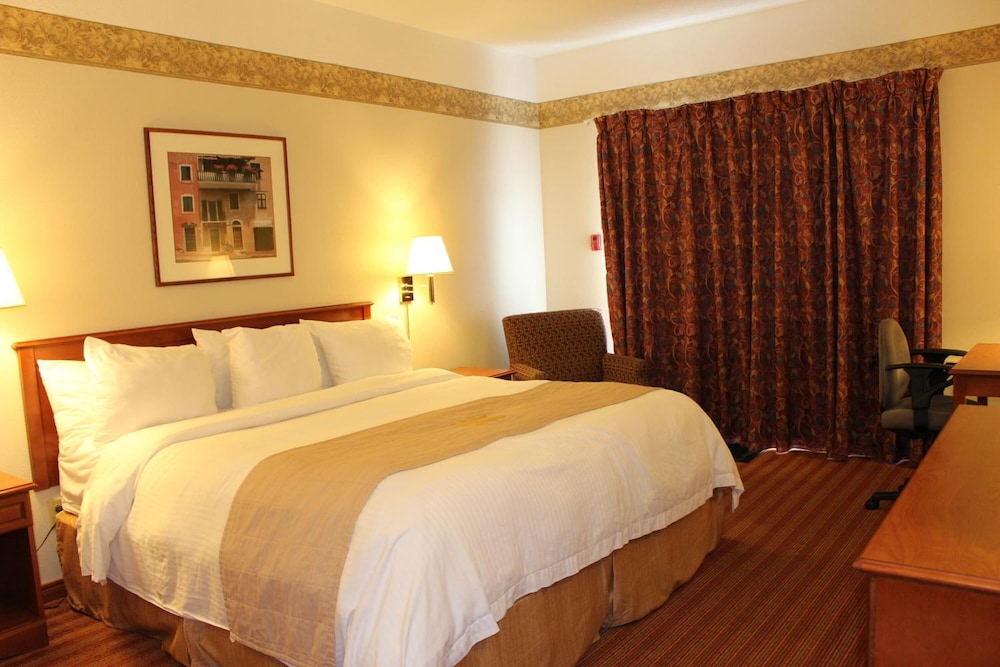 Coastal Inn Halifax 33/60