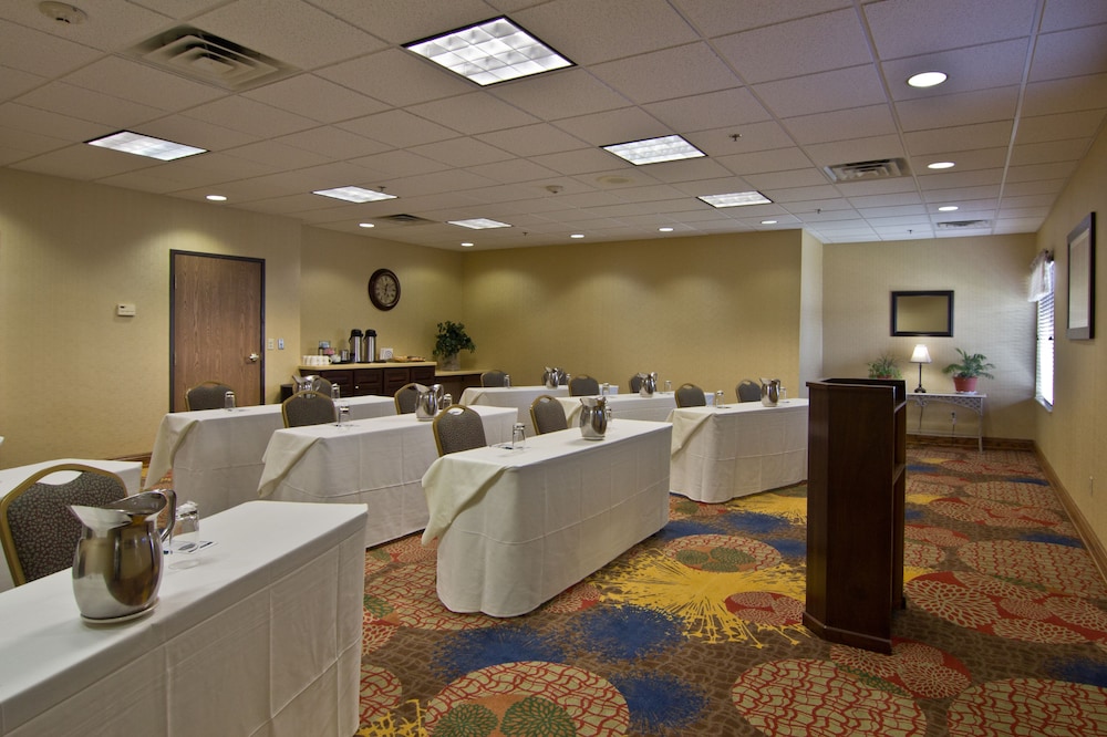 Coshocton Village Inn and Suites 59/68