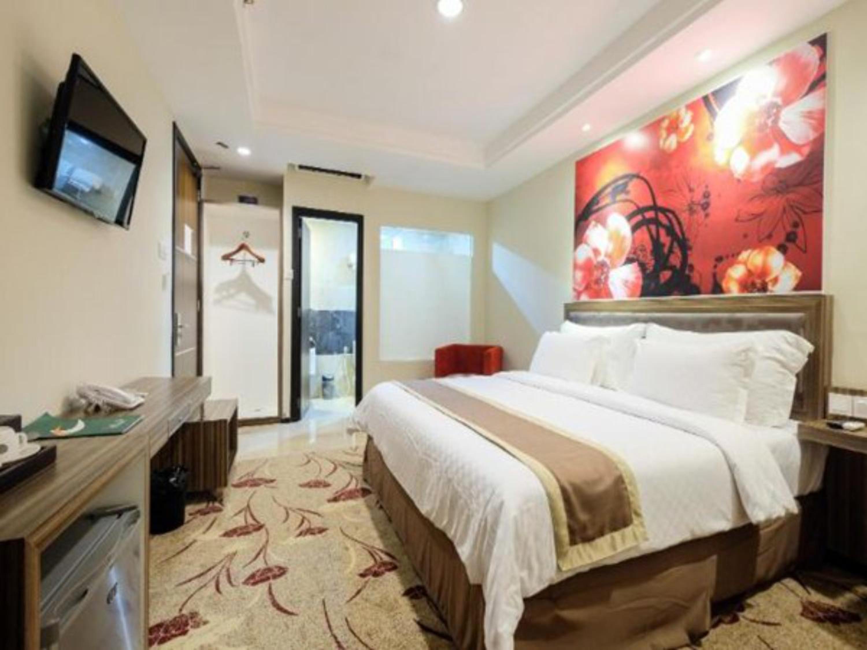 Deluxe, Double Bed, No Window