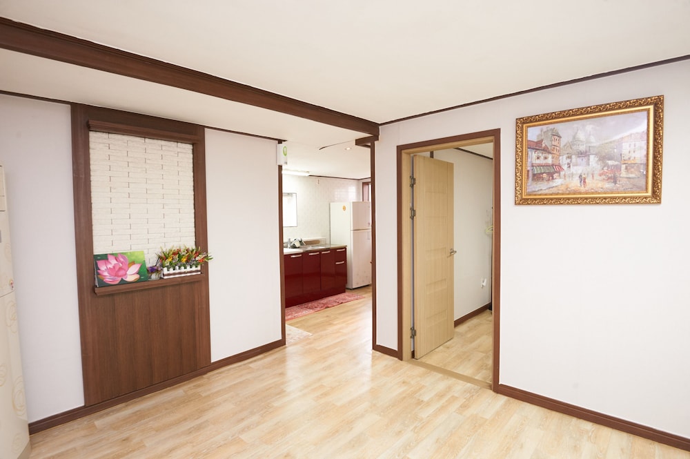 Sand Beach Pension 11/50