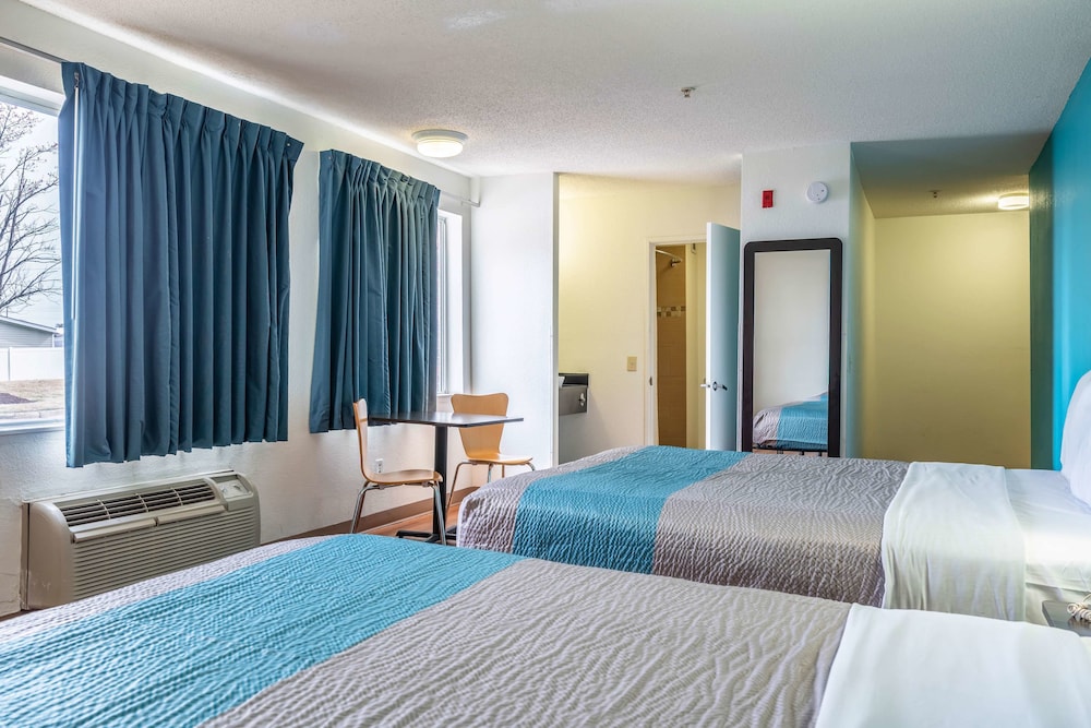 Motel6 Rocky Mount, NC 19/47