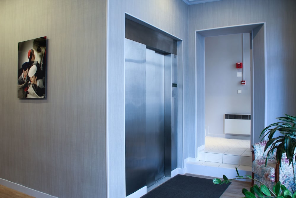 Hotel de France 7/23