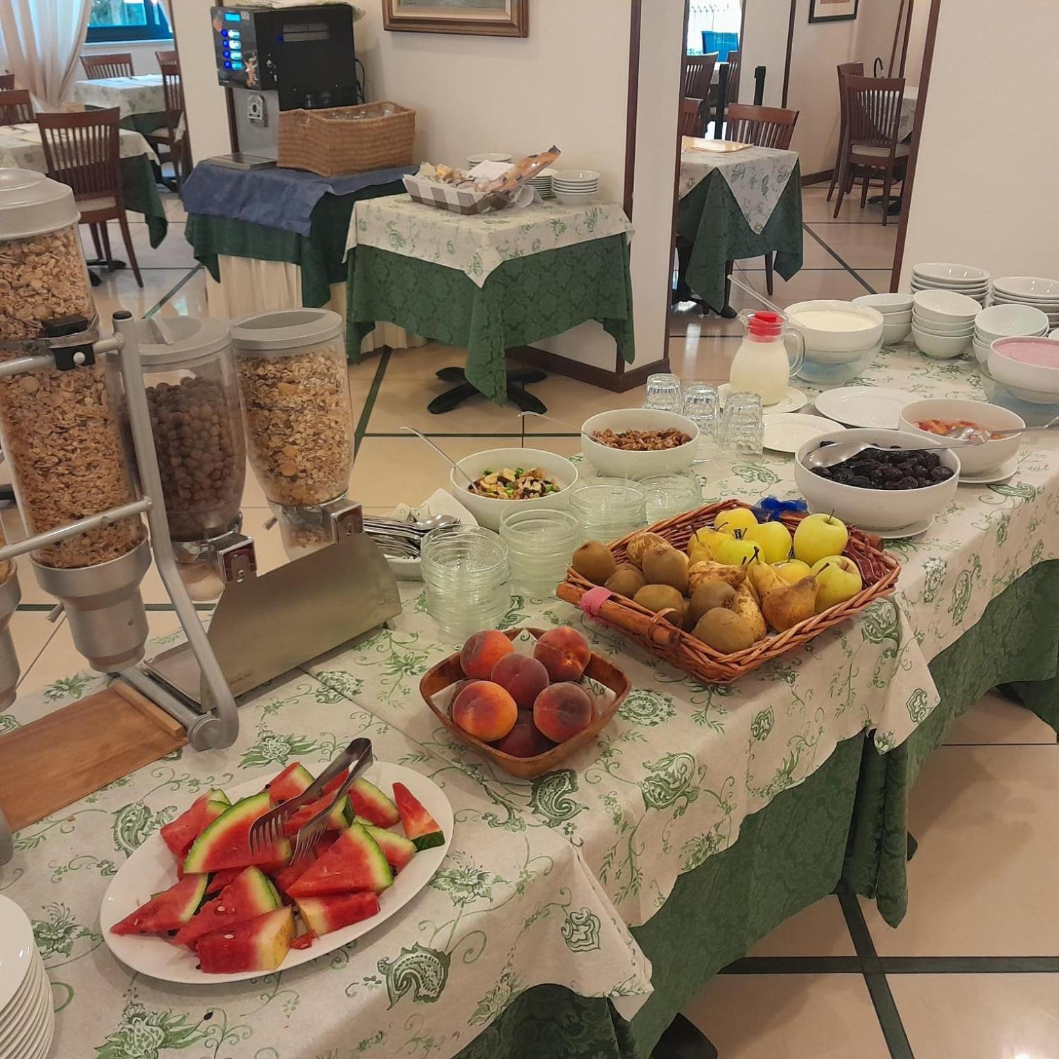 HOTEL VILLA OMBROSA 37/52