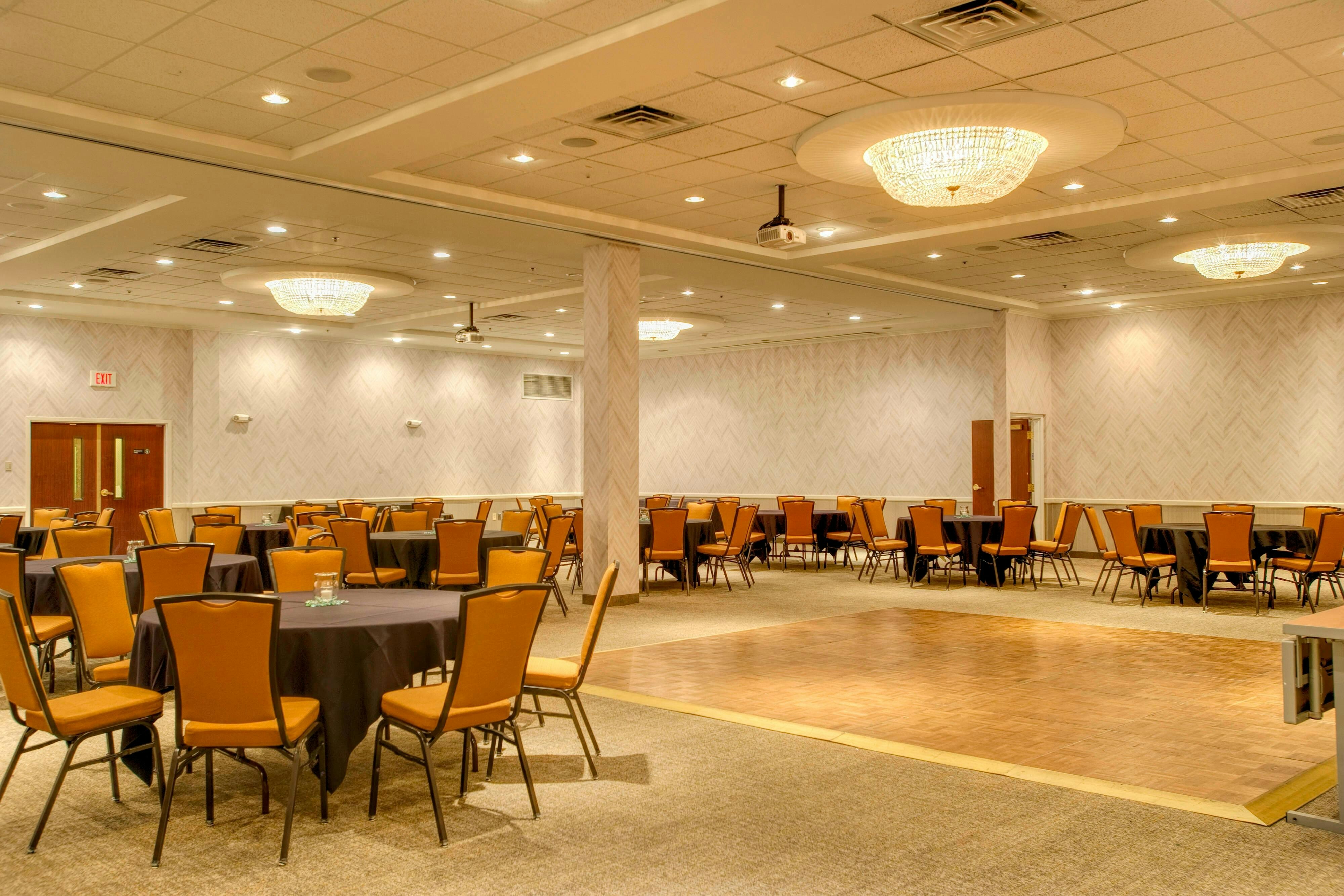 Springhill Suites Lawrence Downtown 24/26