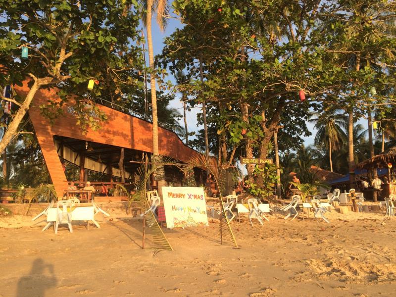 Golden Pearl Beach Resort 50/53