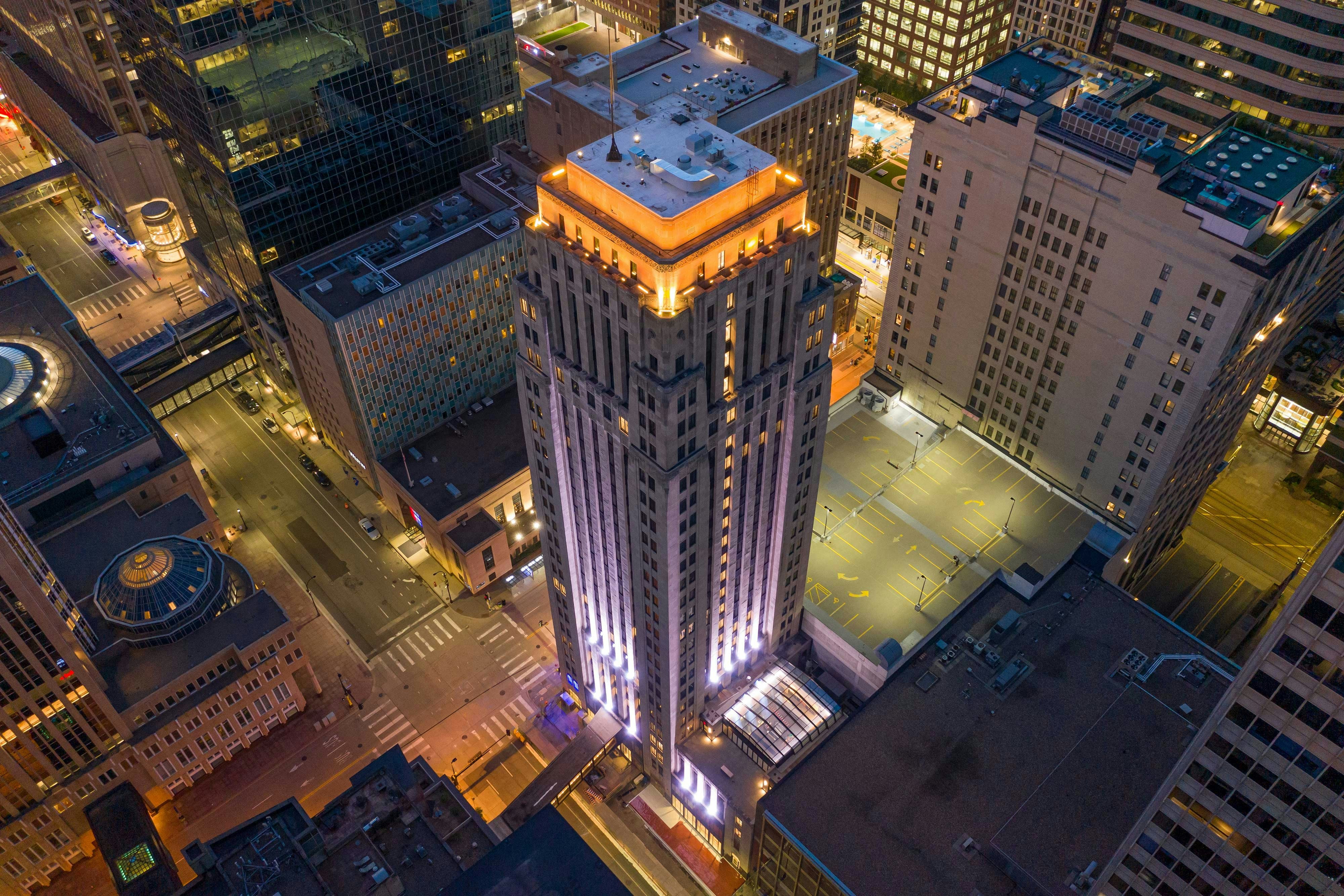 Rand Tower Hotel, Minneapolis, a Marriott Tribute Portfolio Hotel 1/8